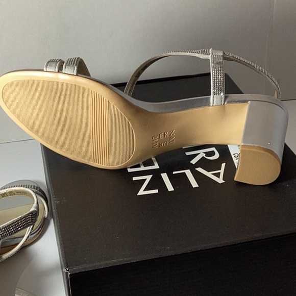 VANESSA DRESS SANDAL - Picture 9 of 10